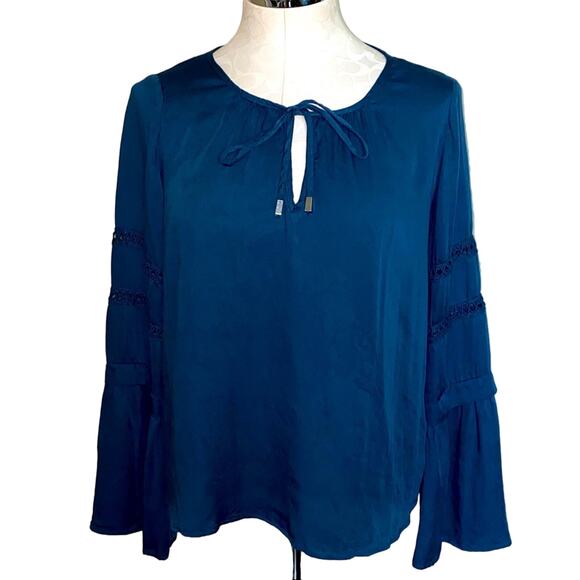 Lovestitch Boho style flared sleeve blue top pullover with front tie size small - Picture 1 of 8